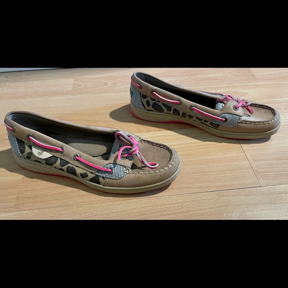 Sperry leopard boat shoes